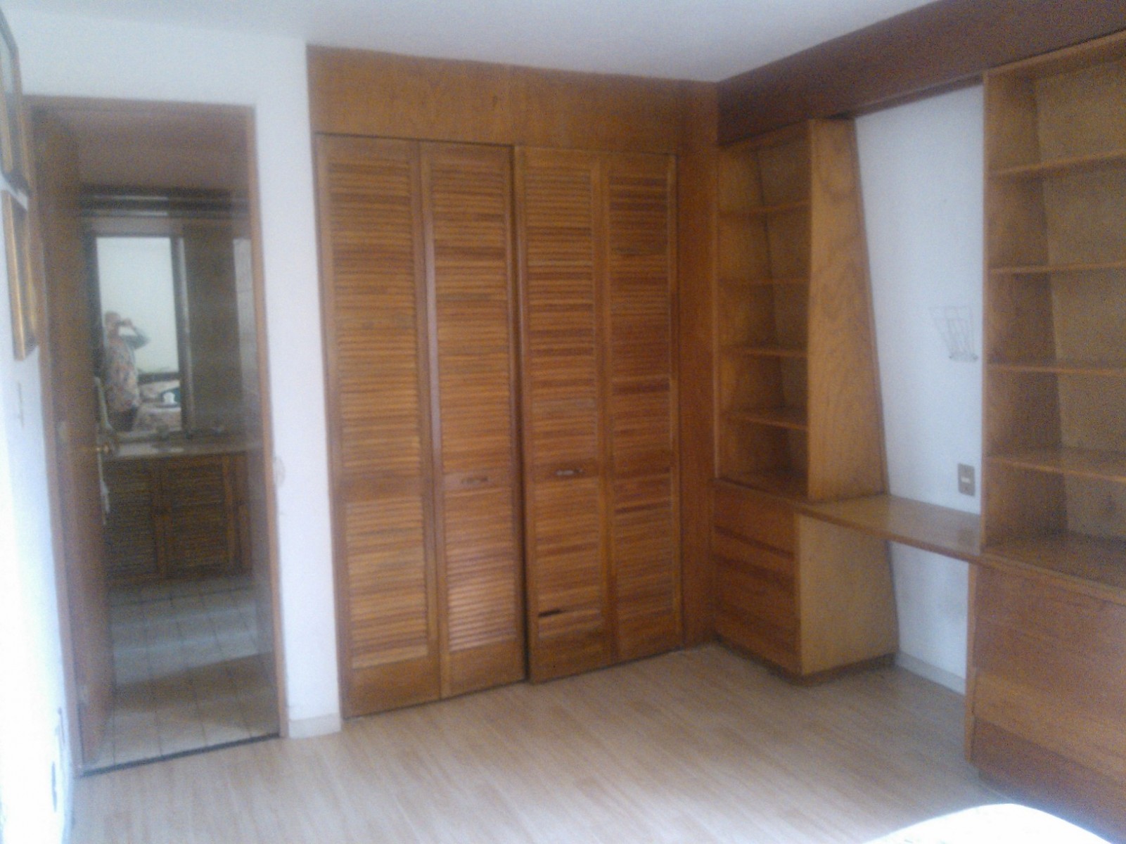 rec_1_librero_y_closet.jpg